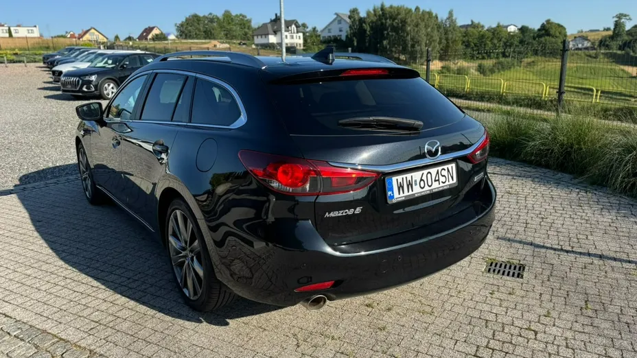 MAZDA 6 -