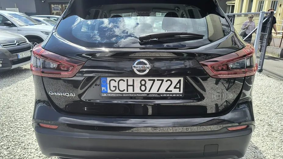 NISSAN Qashqai -