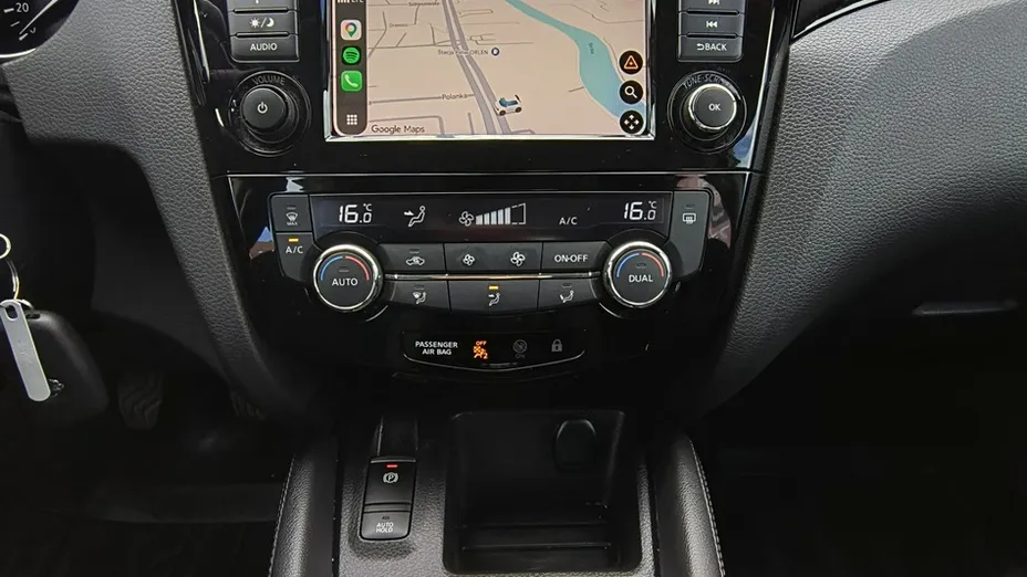 NISSAN Qashqai -