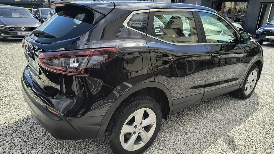 NISSAN Qashqai -