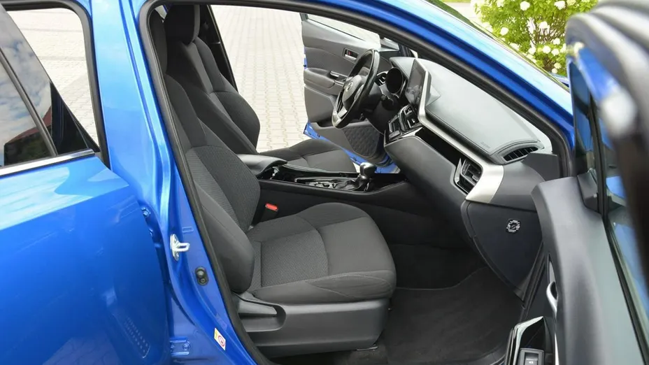 TOYOTA C-HR -