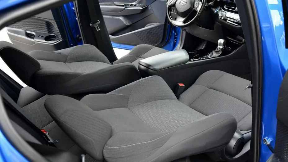 TOYOTA C-HR -