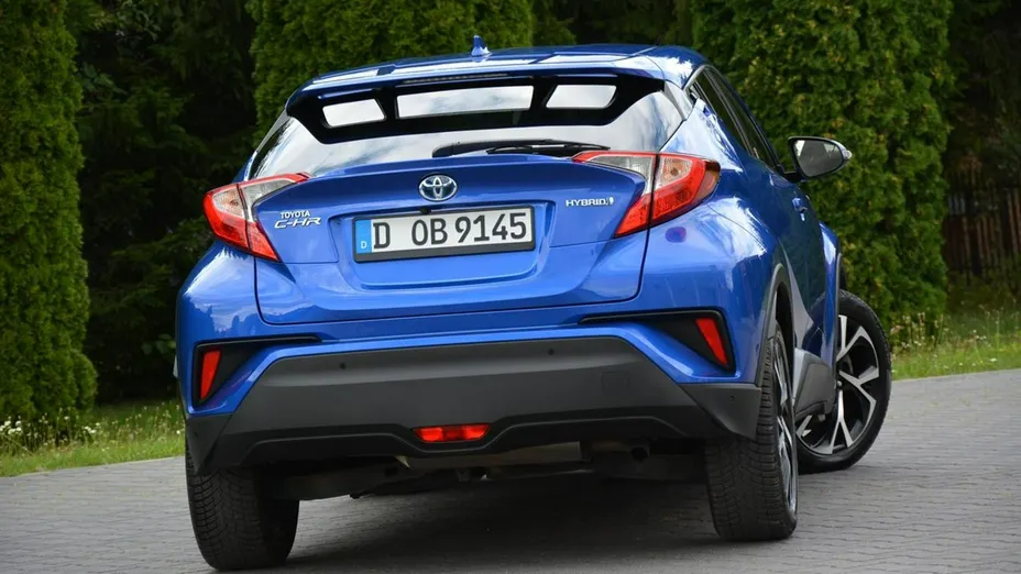 TOYOTA C-HR -