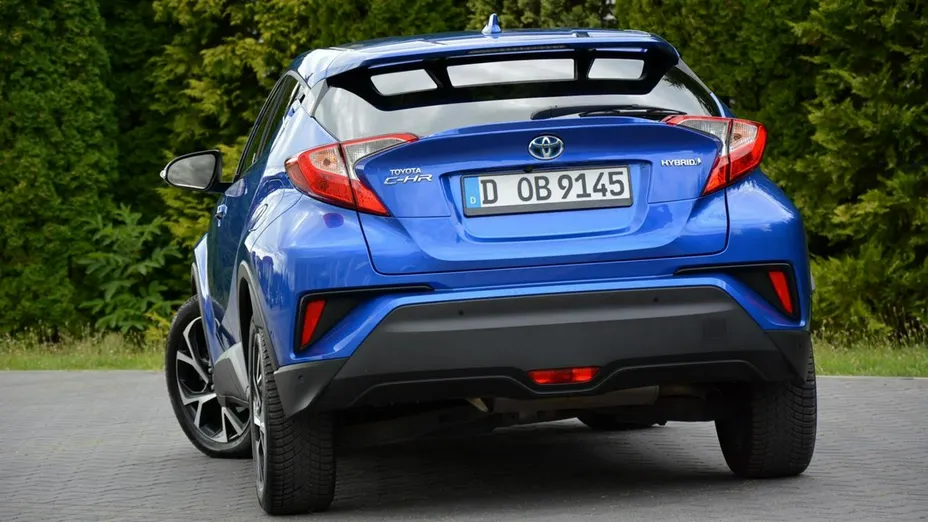 TOYOTA C-HR -