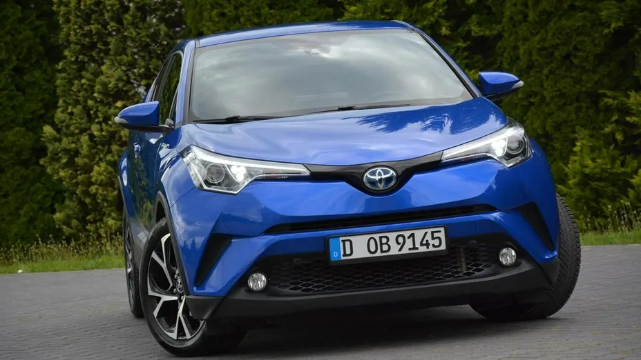 TOYOTA C-HR -