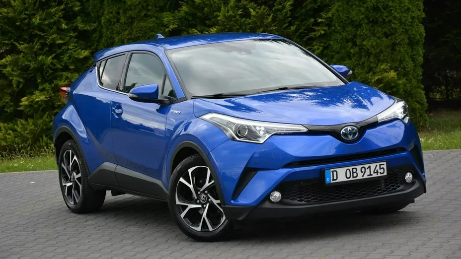 TOYOTA C-HR -