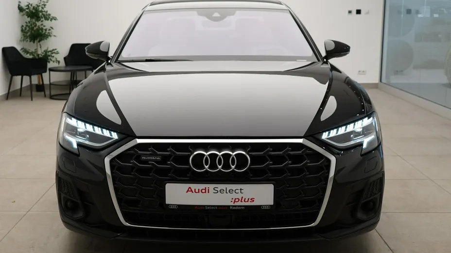 AUDI A8 -