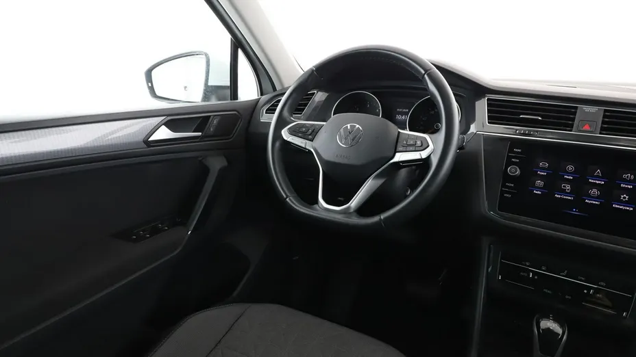 VOLKSWAGEN Tiguan -