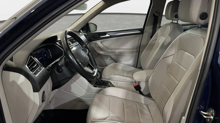 VOLKSWAGEN Tiguan Allspace -
