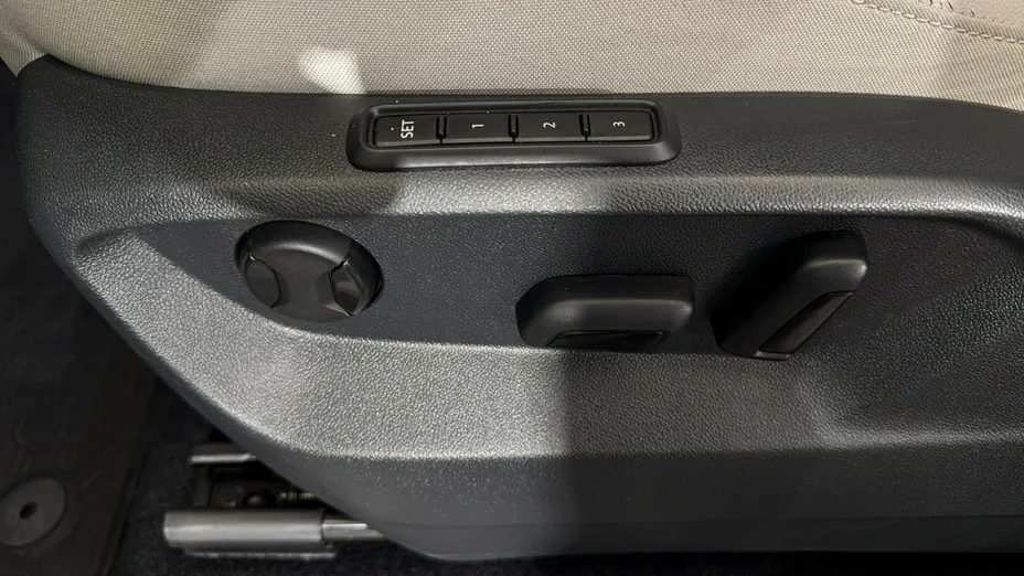 VOLKSWAGEN Tiguan Allspace -