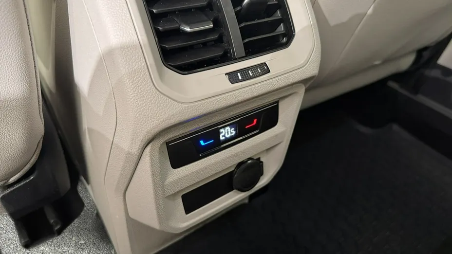 VOLKSWAGEN Tiguan Allspace -
