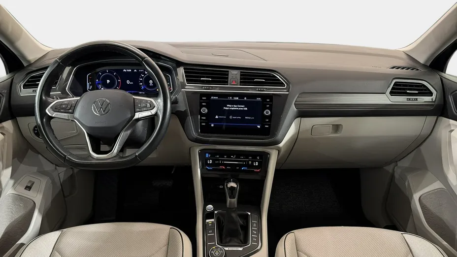 VOLKSWAGEN Tiguan Allspace -