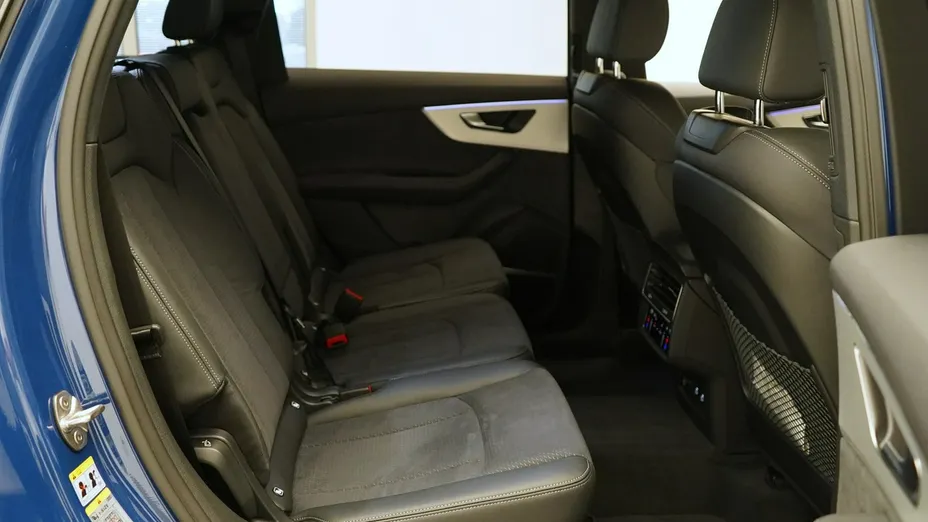 AUDI Q7 -