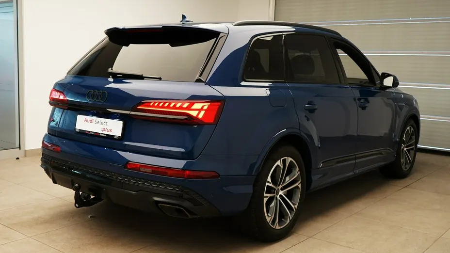 AUDI Q7 -