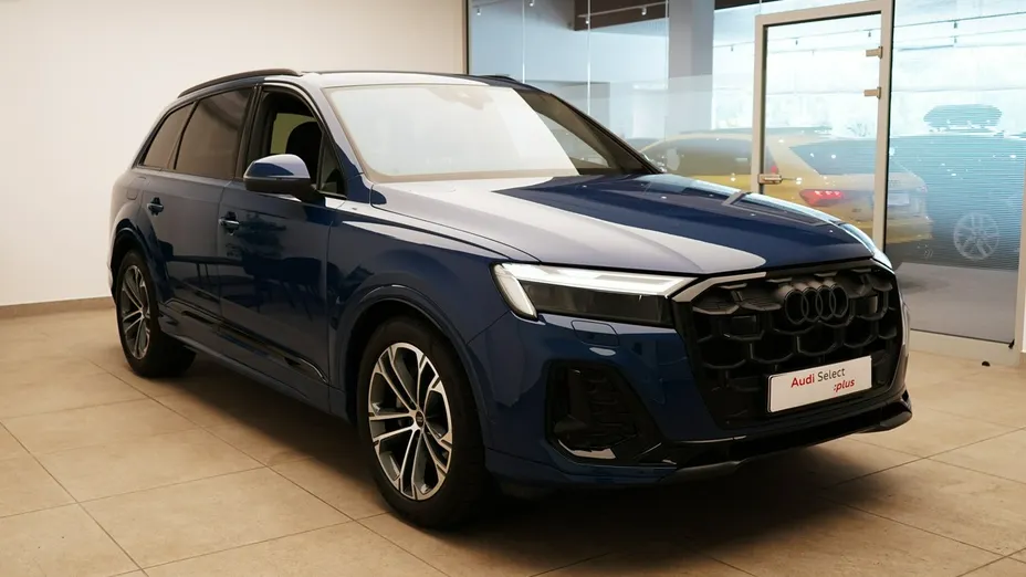 AUDI Q7 -