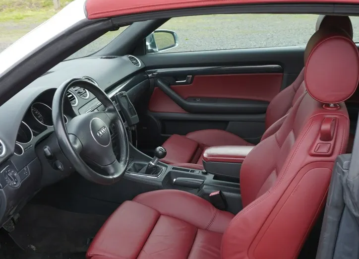 AUDI A4 -