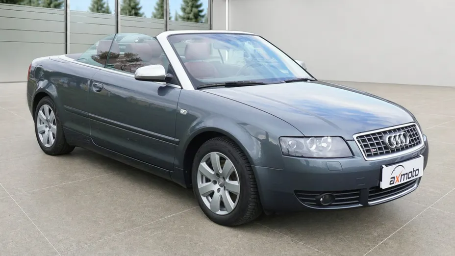 AUDI A4 -