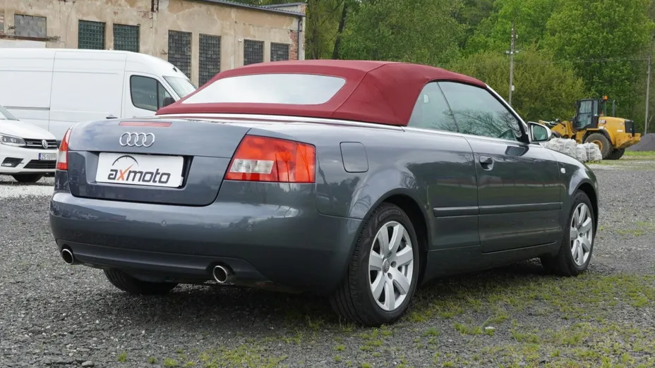 AUDI A4 -