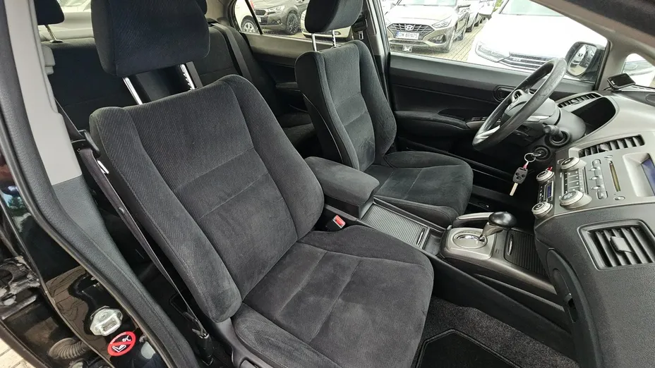 HONDA Civic -