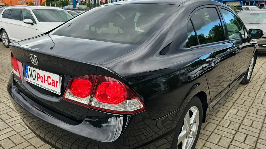 HONDA Civic -