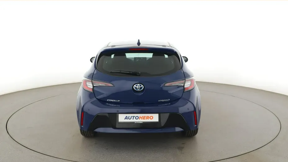 TOYOTA Corolla -