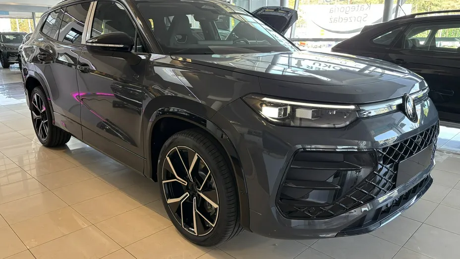 VOLKSWAGEN Tayron -