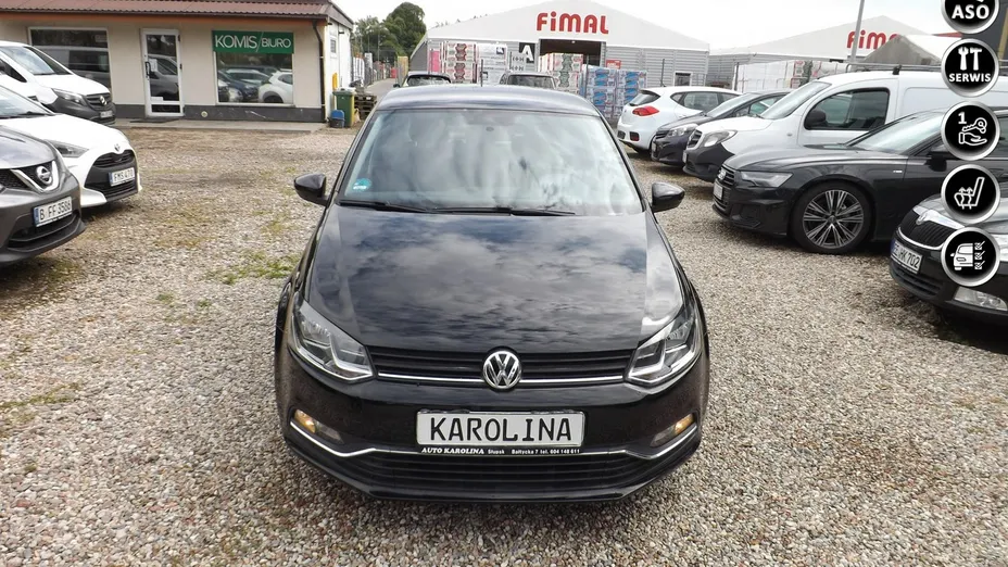 VOLKSWAGEN Polo -