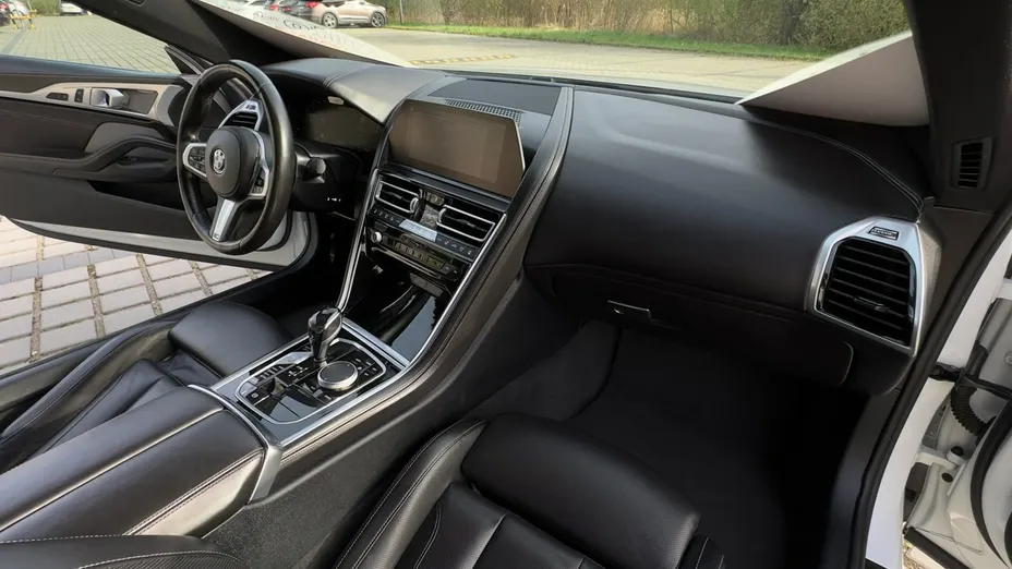 BMW Seria 8 -