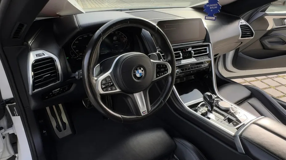 BMW Seria 8 -