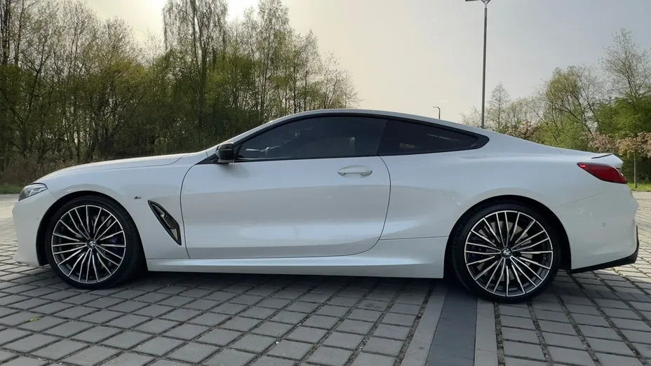 BMW Seria 8 -