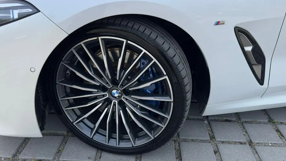 BMW Seria 8 -