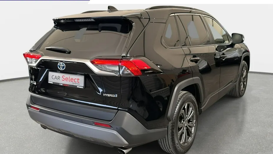 TOYOTA RAV4 -