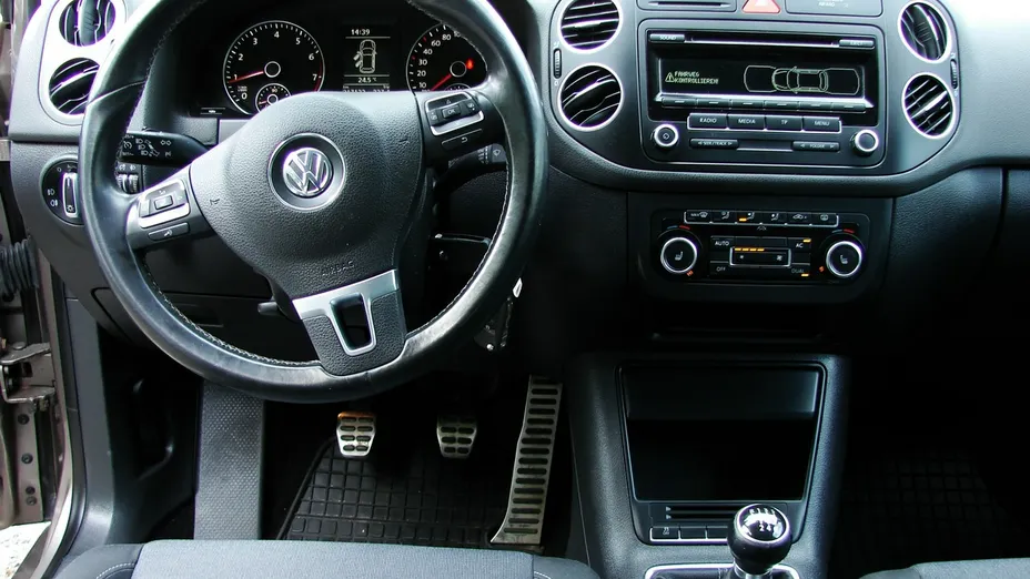 VOLKSWAGEN Golf Plus -