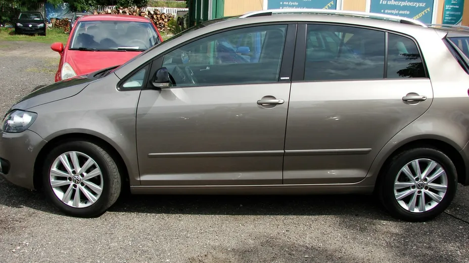 VOLKSWAGEN Golf Plus -