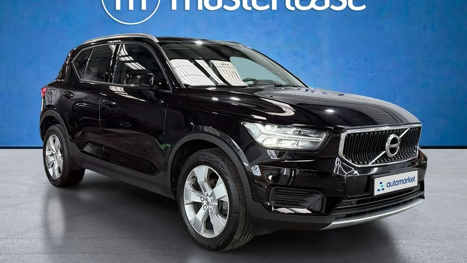 VOLVO XC40 -