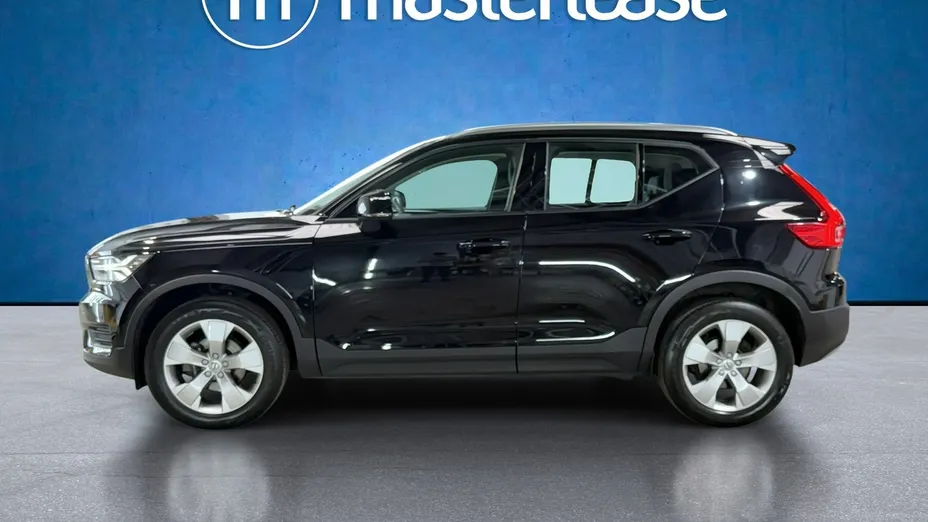 VOLVO XC40 -