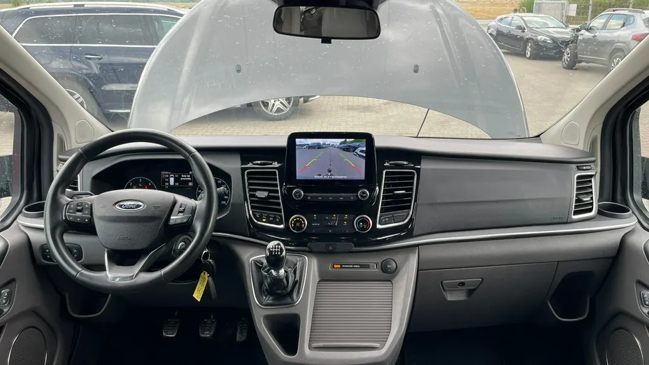 FORD Tourneo Custom -