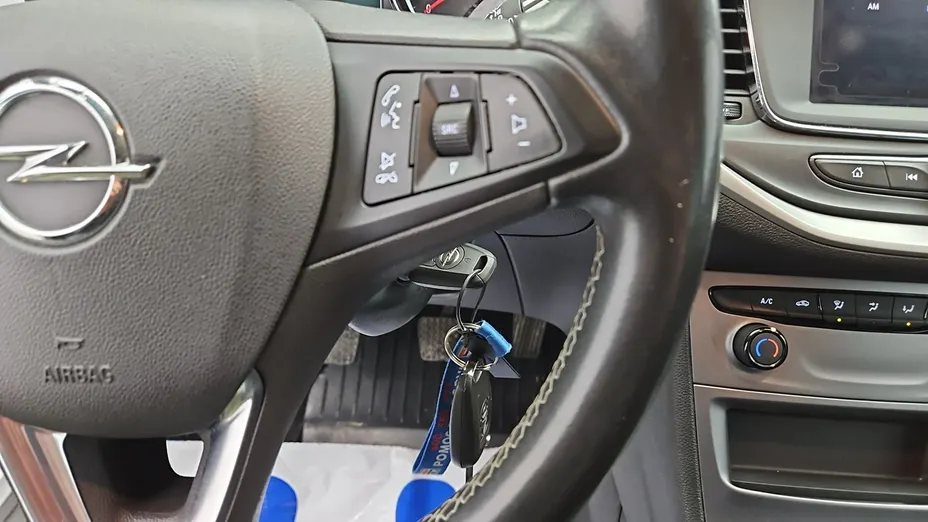 OPEL Astra -