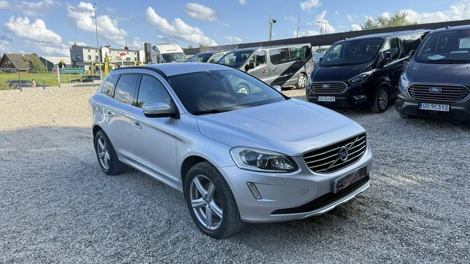 VOLVO XC60 -