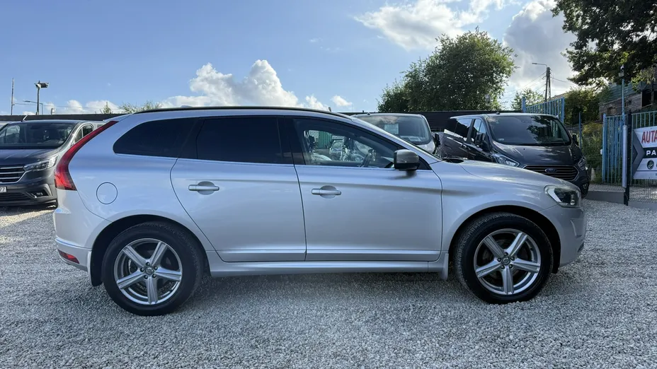 VOLVO XC60 -
