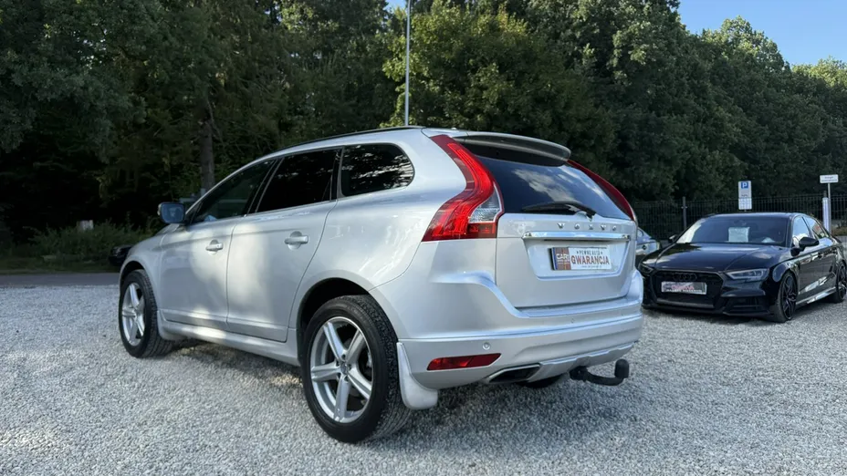VOLVO XC60 -