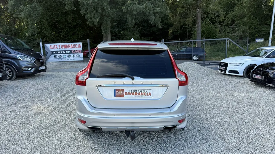 VOLVO XC60 -