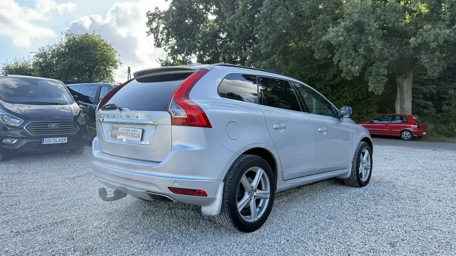 VOLVO XC60 -