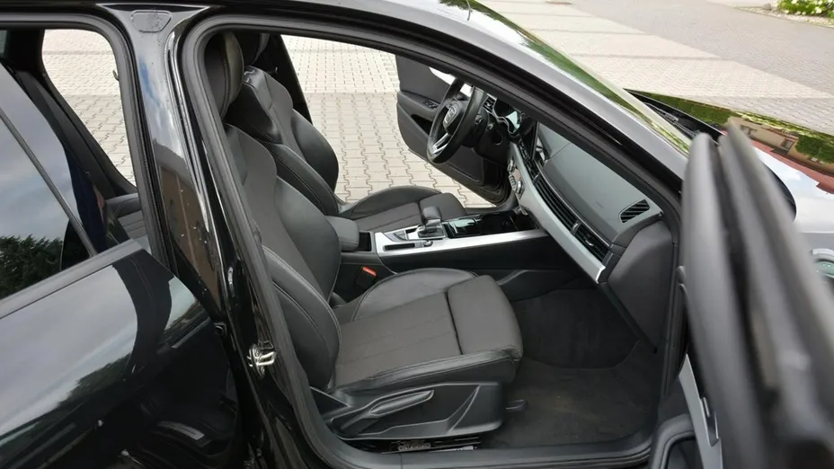 AUDI A4 -