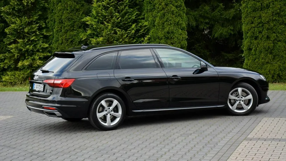 AUDI A4 -