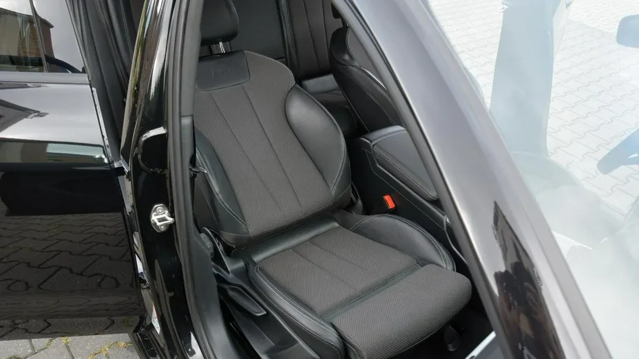 AUDI A4 -