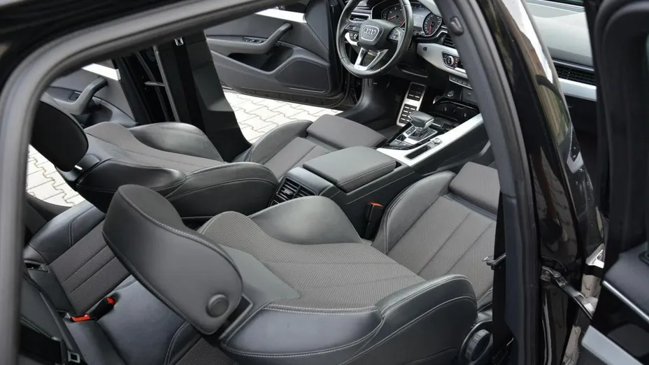 AUDI A4 -