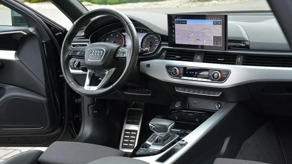 AUDI A4 -