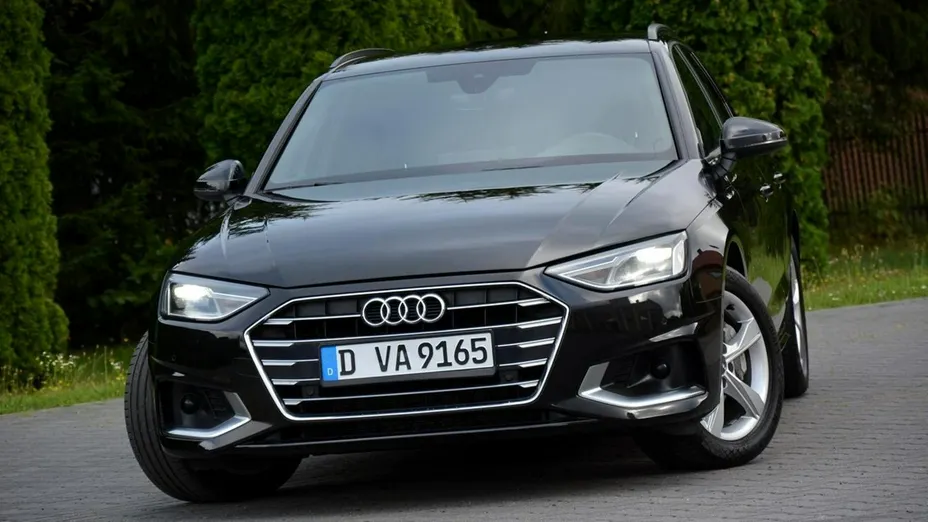 AUDI A4 -