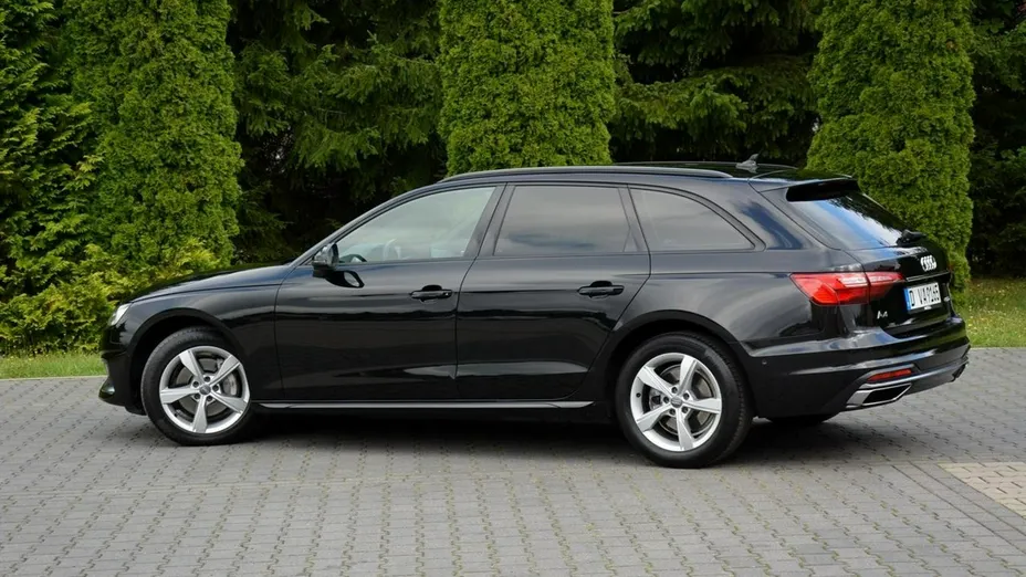 AUDI A4 -